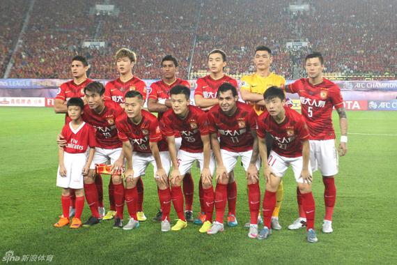 广州恒大霸气崛起！外国网友惊叹：中国足球逆袭日本