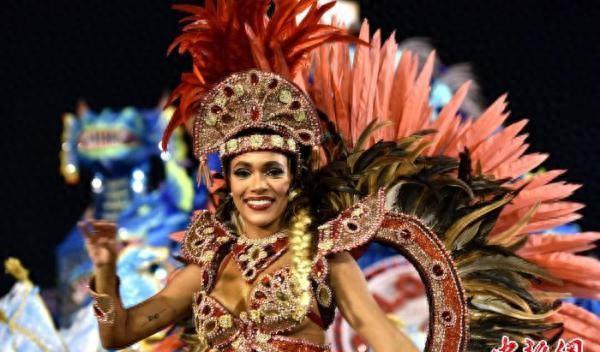 圣保罗狂欢节：巴西文化的热情庆典